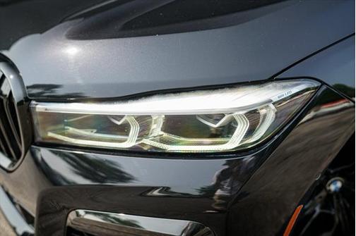 2022 BMW 750 i xDrive