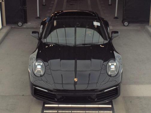 2020 Porsche 911 Carrera