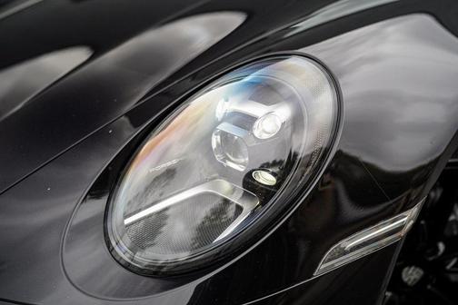 2020 Porsche 911 Carrera