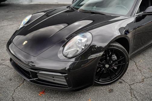 2020 Porsche 911 Carrera