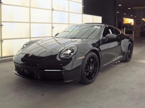 2020 Porsche 911 Carrera