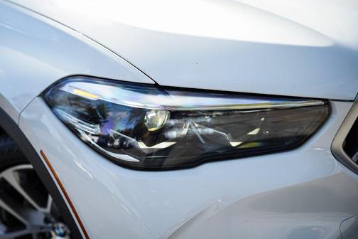 2023 BMW X6 xDrive40i