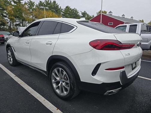 2023 BMW X6 xDrive40i
