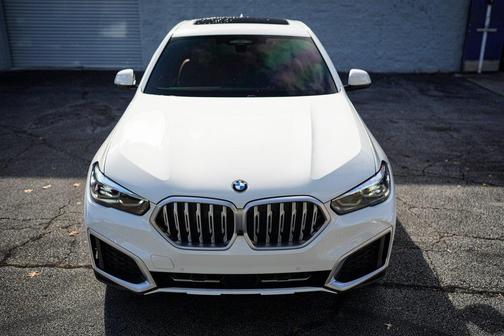 2023 BMW X6 xDrive40i