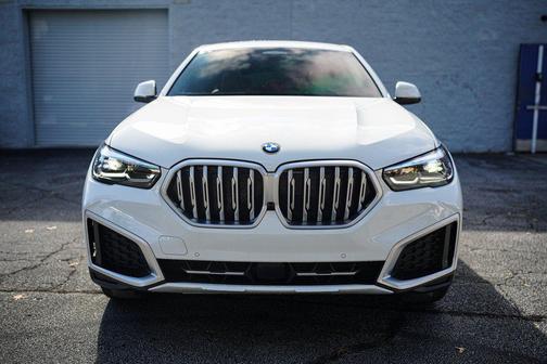 2023 BMW X6 xDrive40i