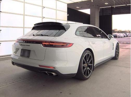 2018 Porsche Panamera Sport Turismo Turbo