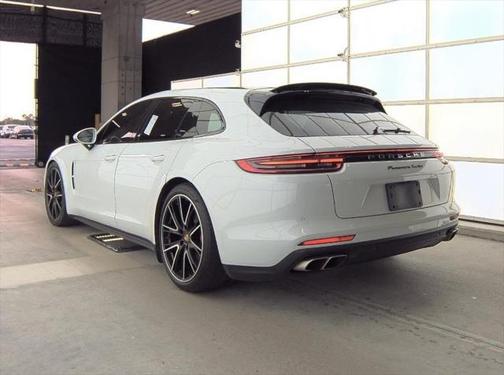 2018 Porsche Panamera Sport Turismo Turbo