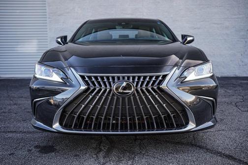 2023 Lexus ES 350 Base