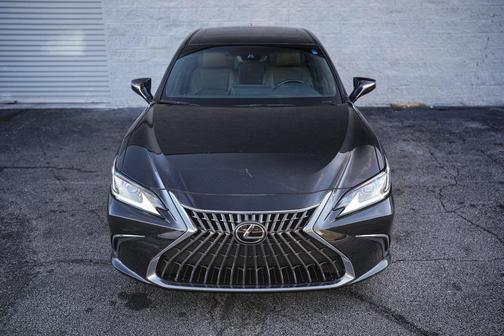 2023 Lexus ES 350 Base