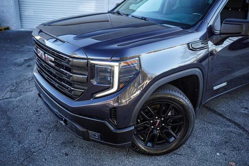 2022 GMC Sierra 1500 Elevation