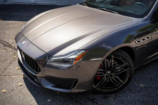2022 Maserati Quattroporte Modena