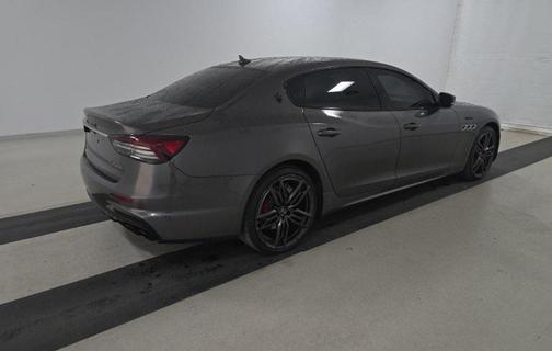 2022 Maserati Quattroporte Modena