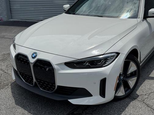 Alpine White 2023 BMW i4 Gran Coupe eDrive35