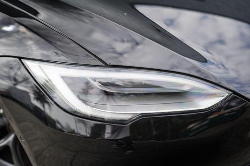 Solid Black 2022 Tesla Model S Plaid