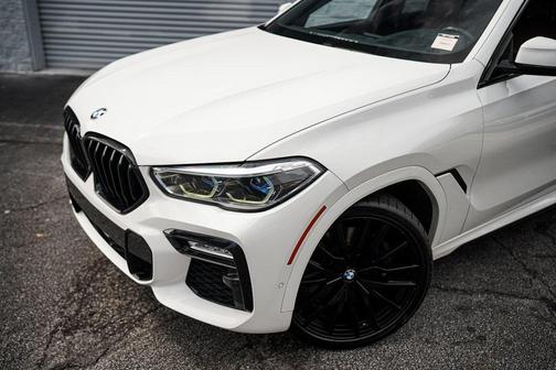 2020 BMW X6 M50i
