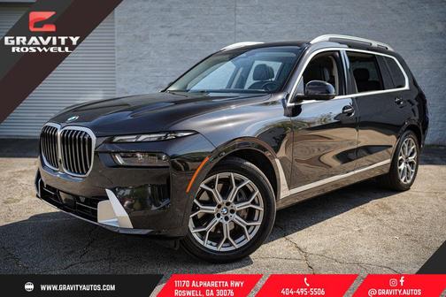 Black Sapphire Metallic 2025 BMW X7 xDrive40i