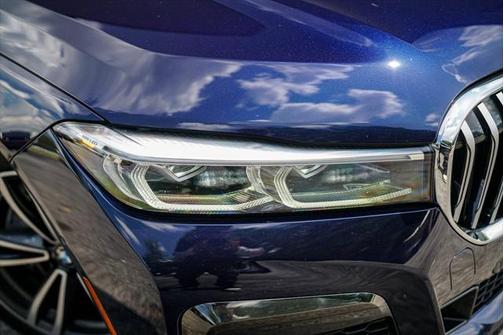 2022 BMW 750 i xDrive