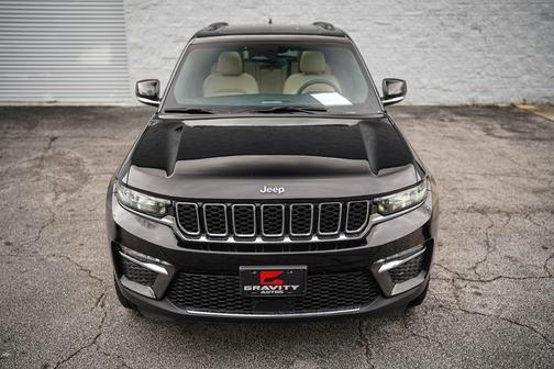 Diamond Black Crystal Pearlcoat 2023 Jeep Grand Cherokee 4xe Base