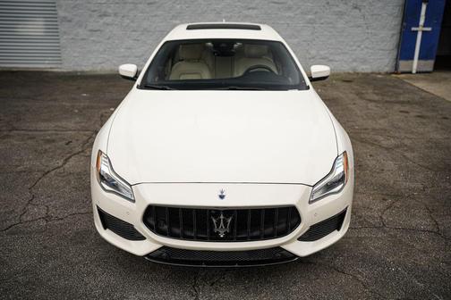 2022 Maserati Quattroporte Modena Q4
