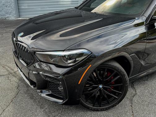 2023 BMW X6 xDrive40i