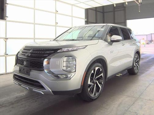 2023 Mitsubishi Outlander PHEV SE S-AWC