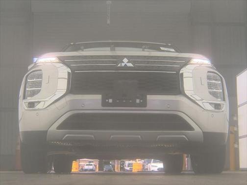 2023 Mitsubishi Outlander PHEV SE S-AWC
