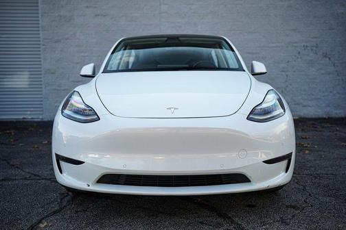 2022 Tesla Model Y Long Range Dual Motor All-Wheel Drive