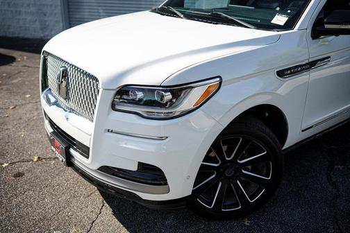 2022 Lincoln Navigator Standard