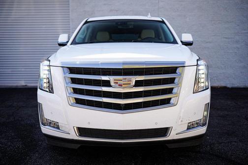 2016 Cadillac Escalade Luxury