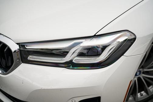 2022 BMW 530e Base