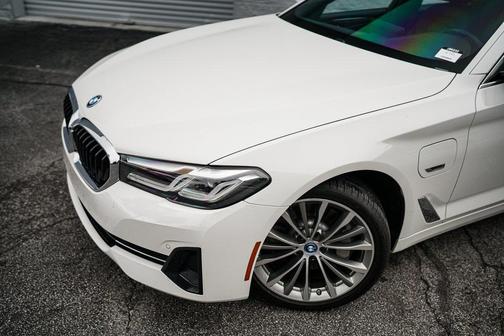 2022 BMW 530e Base