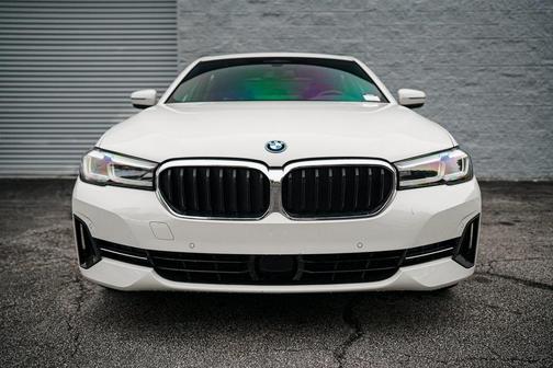 2022 BMW 530e Base