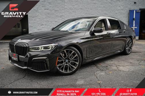 2022 BMW 740 i