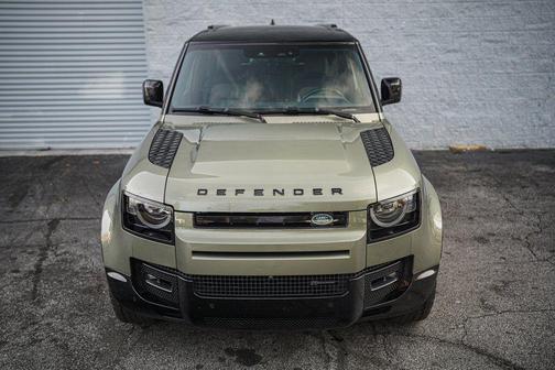 2022 Land Rover Defender 90 X-Dynamic S