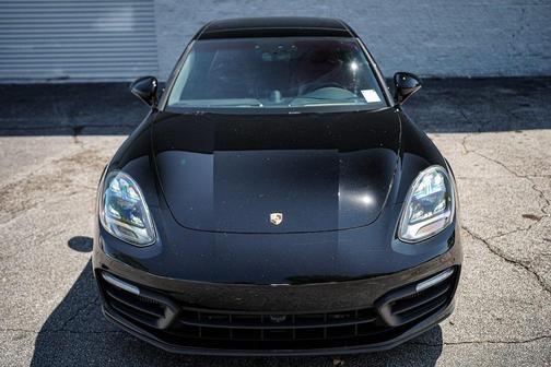 2022 Porsche Panamera Platinum Edition