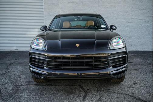 2022 Porsche Cayenne Base