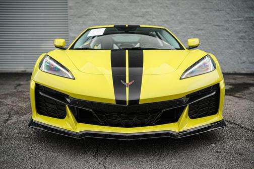 Accelerate Yellow Metallic 2023 Chevrolet Corvette Z06
