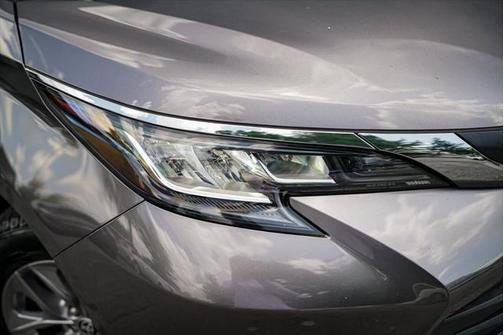 2022 Toyota Sienna XLE 7 Passenger
