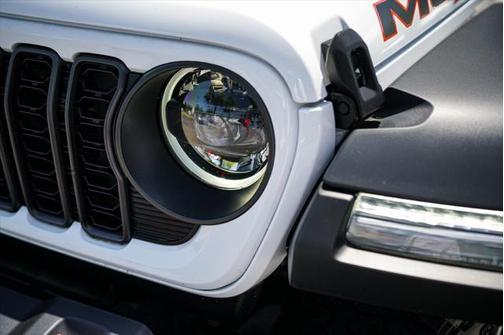 2024 Jeep Gladiator Mojave