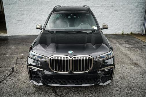 2022 BMW X7 M50i