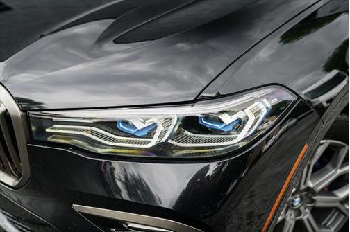 2022 BMW X7 M50i
