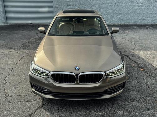 2017 BMW 540 540i