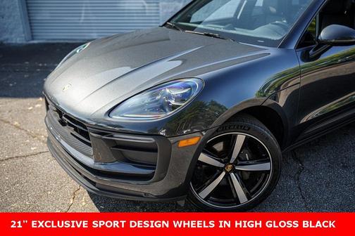 2024 Porsche Macan Base