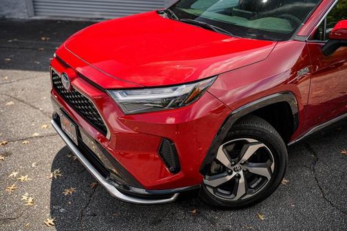 2023 Toyota RAV4 Prime SE