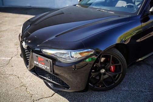 Alfa Black 2019 Alfa Romeo Giulia Base