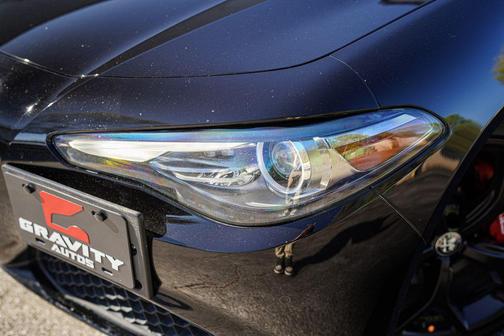 Alfa Black 2019 Alfa Romeo Giulia Base