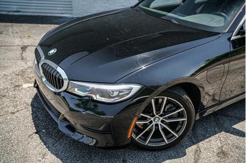 2021 BMW 330e Base
