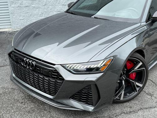 Gray 2021 Audi RS 6 Avant 4.0T