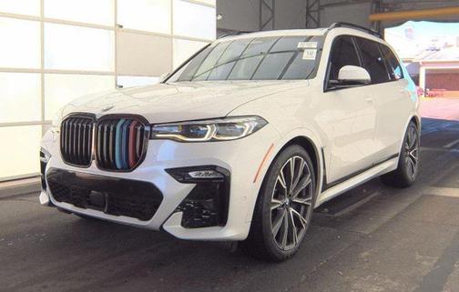 2022 BMW X7 M50i