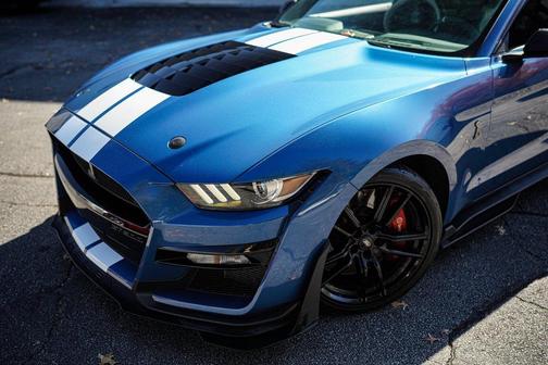 2021 Ford Shelby GT500 Base